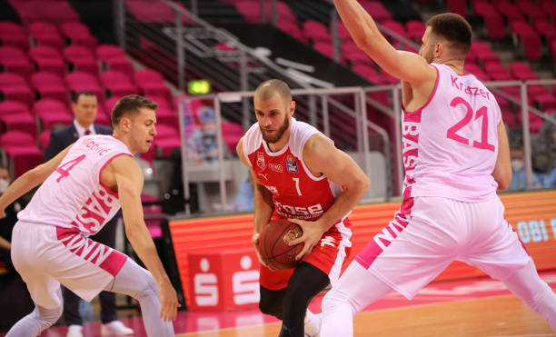 外界普遍担 外界普遍担